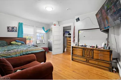 352 N 7th St, Newark, NJ 07107 - Photo 19