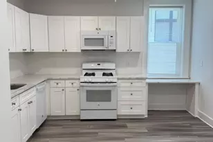 22 Baldwin St, Montclair, NJ 07042 - Photo 1