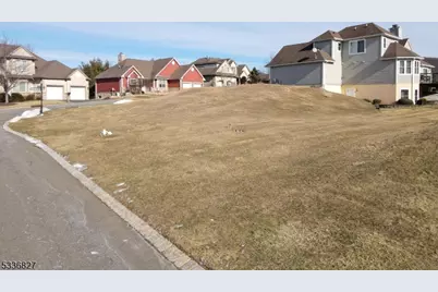 3 Wentworth Ct, Hardyston Township, NJ 07419 - Photo 3