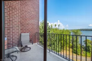 1360 Hamburg Turnpike, Wayne, NJ 07470 - Photo 23