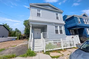 209 21st St, Irvington, NJ 07111 - Photo 1