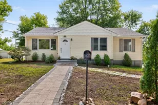 1 Gorge Dr, Wanaque, NJ 07420 - Photo 1