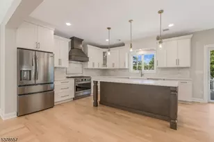 3 Blackthorne Rd, Warren Township, NJ 07059 - Photo 1