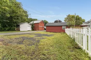 323 Water St, Belvidere, NJ 07823 - Photo 25