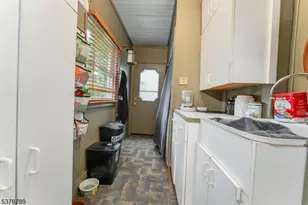 323 Water St, Belvidere, NJ 07823 - Photo 9