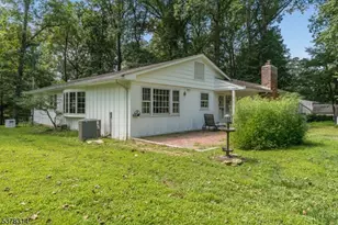 23 Valley View Dr, Raritan Township, NJ 08822 - Photo 27