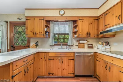 23 Valley View Dr, Raritan Township, NJ 08822 - Photo 7