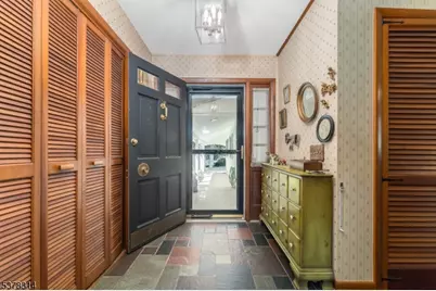 23 Valley View Dr, Raritan Township, NJ 08822 - Photo 5