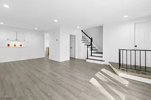 22 Maddaket Ct, Scotch Plains Township, NJ 07076 - Photo 9