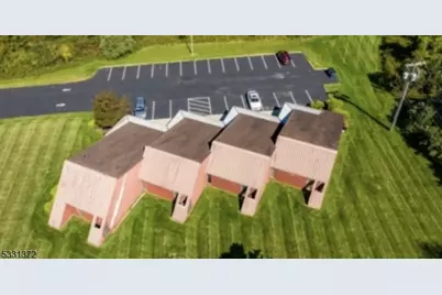 4 Oxbow Ln, Hardyston Township, NJ 07419 - Photo 3