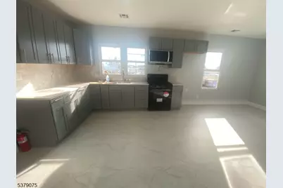 476 Bloy St, Hillside, NJ 07205 - Photo 3