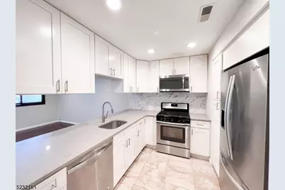 4 Brandywine Ct Unit 7, Vernon, NJ 07462 - Photo 1