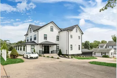 648 Black Oak Ridge Rd, Wayne, NJ 07470 - Photo 1