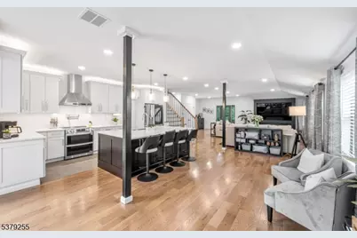 648 Black Oak Ridge Rd, Wayne, NJ 07470 - Photo 5