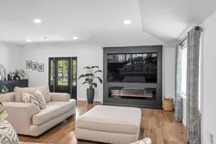 648 Black Oak Ridge Rd, Wayne, NJ 07470 - Photo 11