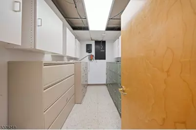 96 E Main St, Little Falls Township, NJ 07424 - Photo 9