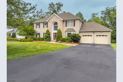 19 Lisa Dr, Mount Olive, NJ 07828 - Photo 1