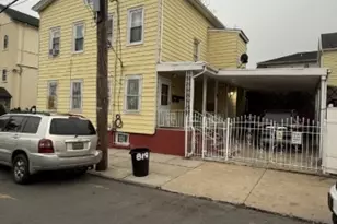 818 Martin St, Elizabeth, NJ 07201 - Photo 1