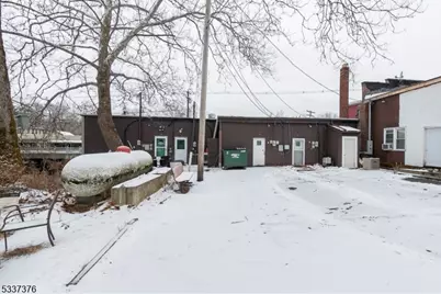 2 Market St, Belvidere, NJ 07823 - Photo 11