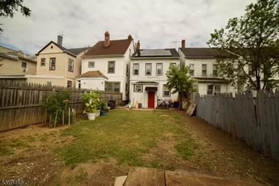 712 E 27th St, Paterson, NJ 07504 - Photo 25