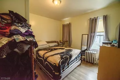 712 E 27th St, Paterson, NJ 07504 - Photo 15