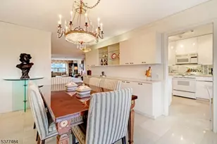 2 Claridge Dr 2Hw, Verona Twp., NJ 07044 - Photo 5