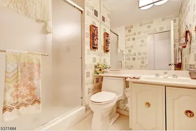 2 Claridge Dr. 2Hw, Verona Twp., NJ 07044 - Photo 17