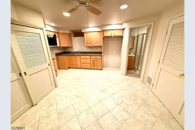 146 Garside Ave, Wayne Twp., NJ 07470 - Photo 15