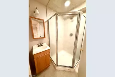 146 Garside Ave, Wayne Twp., NJ 07470 - Photo 17