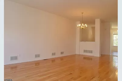 27 Cummington Ln, Raritan Township, NJ 08822 - Photo 5