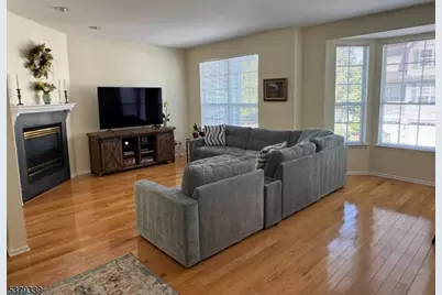 27 Cummington Ln, Raritan Township, NJ 08822 - Photo 23