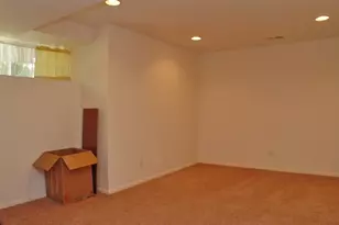 27 Cummington Ln, Raritan Township, NJ 08822 - Photo 15