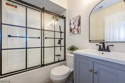 2 Davos Dr #7, Vernon, NJ 07462 - Photo 15