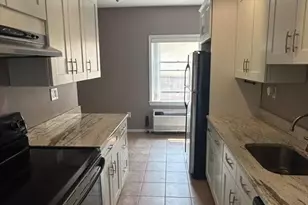 50 Pine St, Montclair, NJ 07042 - Photo 1