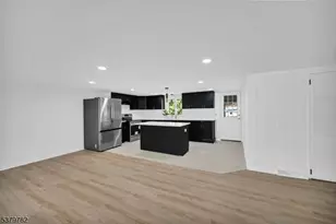 121 W Shore Dr, Hampton Township, NJ 07860 - Photo 11