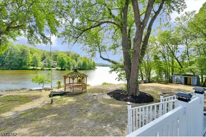 121 W Shore Dr, Hampton Township, NJ 07860 - Photo 35