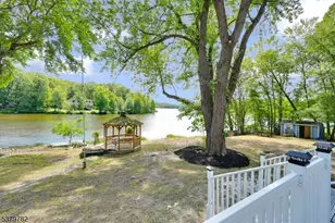 121 W Shore Dr, Hampton Township, NJ 07860 - Photo 35