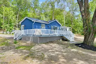 121 W Shore Dr, Hampton Township, NJ 07860 - Photo 29