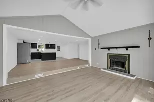 121 W Shore Dr, Hampton Township, NJ 07860 - Photo 5