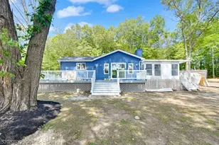 121 W Shore Dr, Hampton Township, NJ 07860 - Photo 27