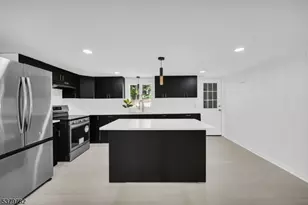 121 W Shore Dr, Hampton Township, NJ 07860 - Photo 9