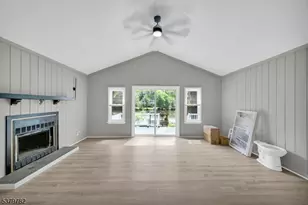 121 W Shore Dr, Hampton Township, NJ 07860 - Photo 3