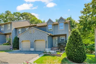 14 Mountain Ridge Rd, Bloomingdale, NJ 07403 - Photo 1