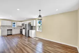 840-Aft Parkside Ave, Trenton, NJ 08618 - Photo 5