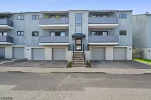 3 Domessina Ln F3, Caldwell, NJ 07006 - Photo 1