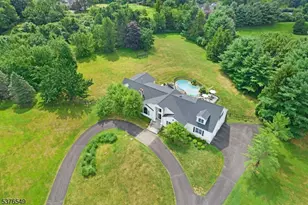 18 Kerby Ln, Mendham, NJ 07945 - Photo 3