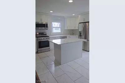 29 Stansfield Pl, North Haledon, NJ 07508 - Photo 9