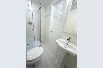 38 E Shawnee Trl, Jefferson Township, NJ 07885 - Photo 31