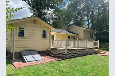 38 E Shawnee Trl, Jefferson Township, NJ 07885 - Photo 41