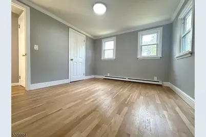 38 E Shawnee Trl, Jefferson Township, NJ 07885 - Photo 23